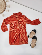 Carregar imagem no visualizador da galeria, Velvet Button Up Dress