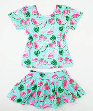 Charger l&#39;image dans la galerie, Ready to Ship Watermelon Skirted Bummies Set
